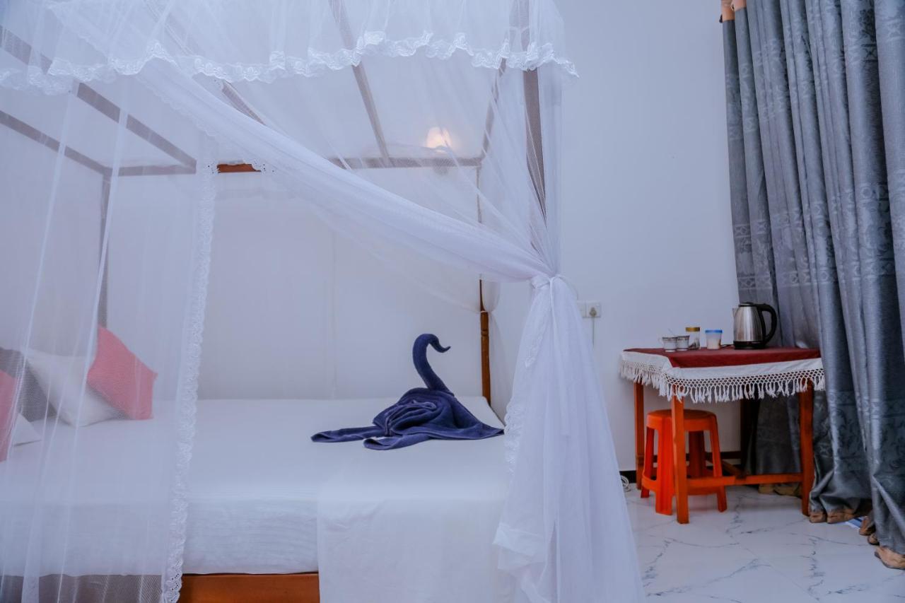 Sajana Ocean Hill Bed and Breakfast Mirissa Buitenkant foto