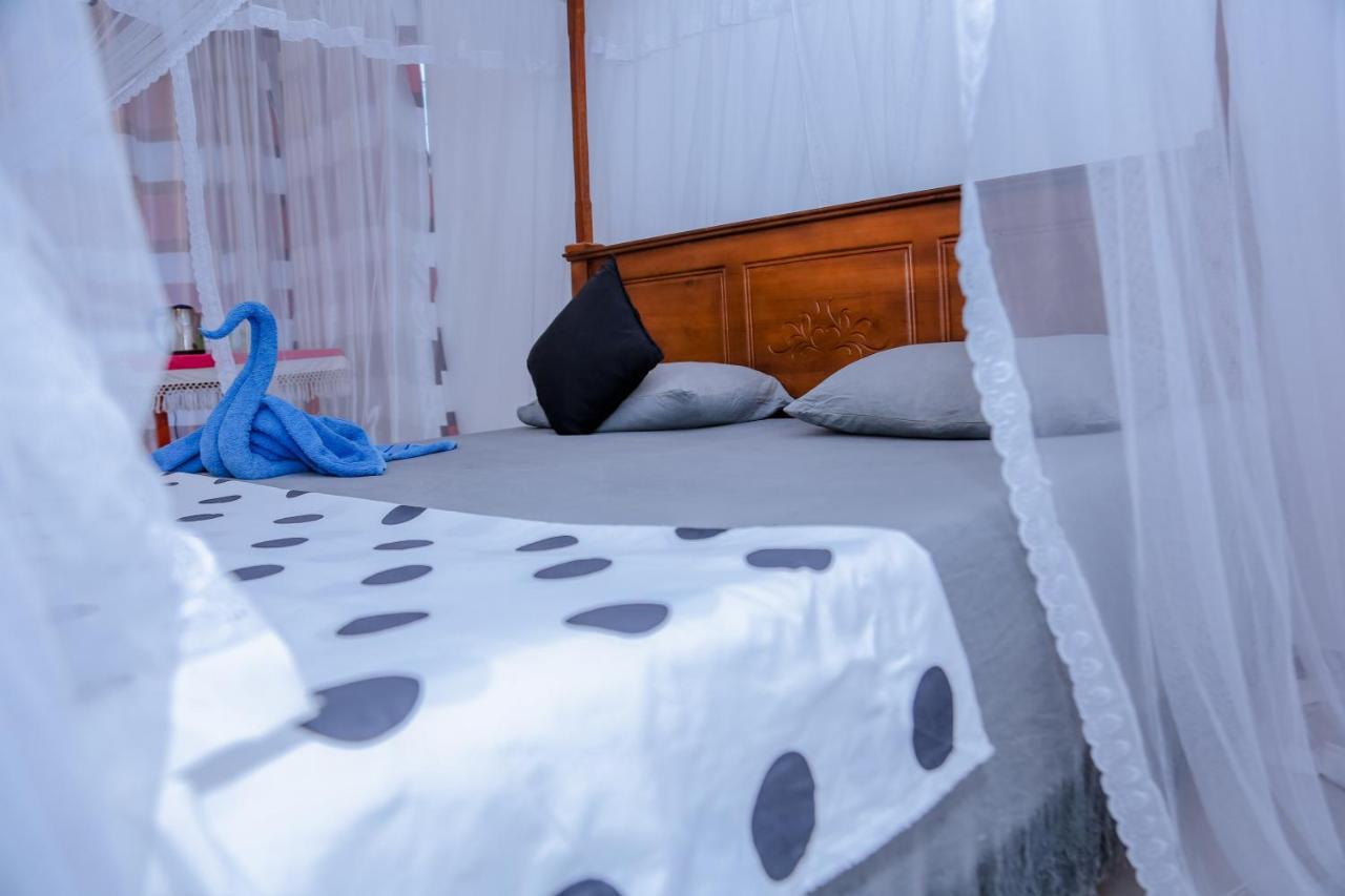 Sajana Ocean Hill Bed and Breakfast Mirissa Buitenkant foto