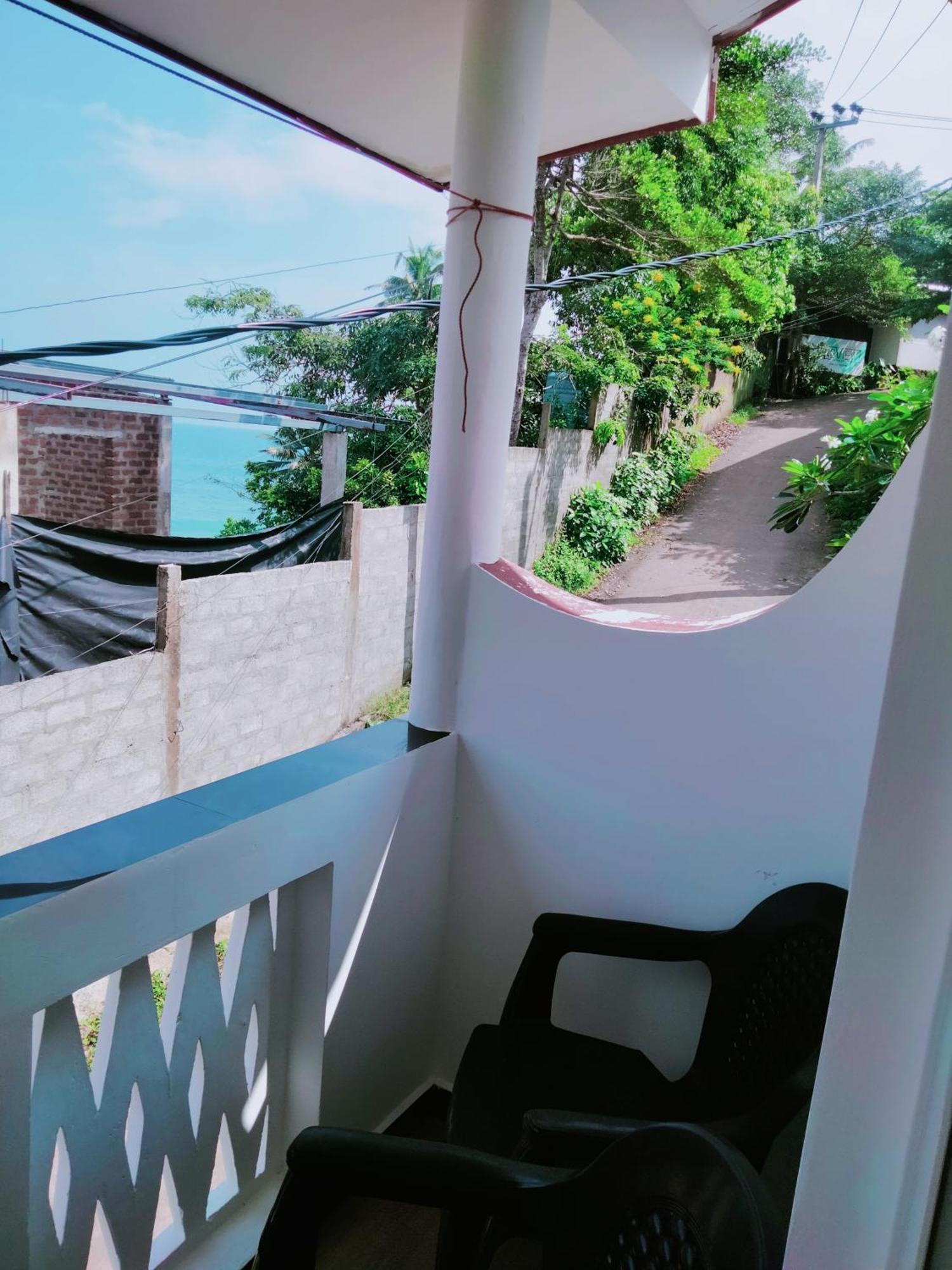 Sajana Ocean Hill Bed and Breakfast Mirissa Kamer foto