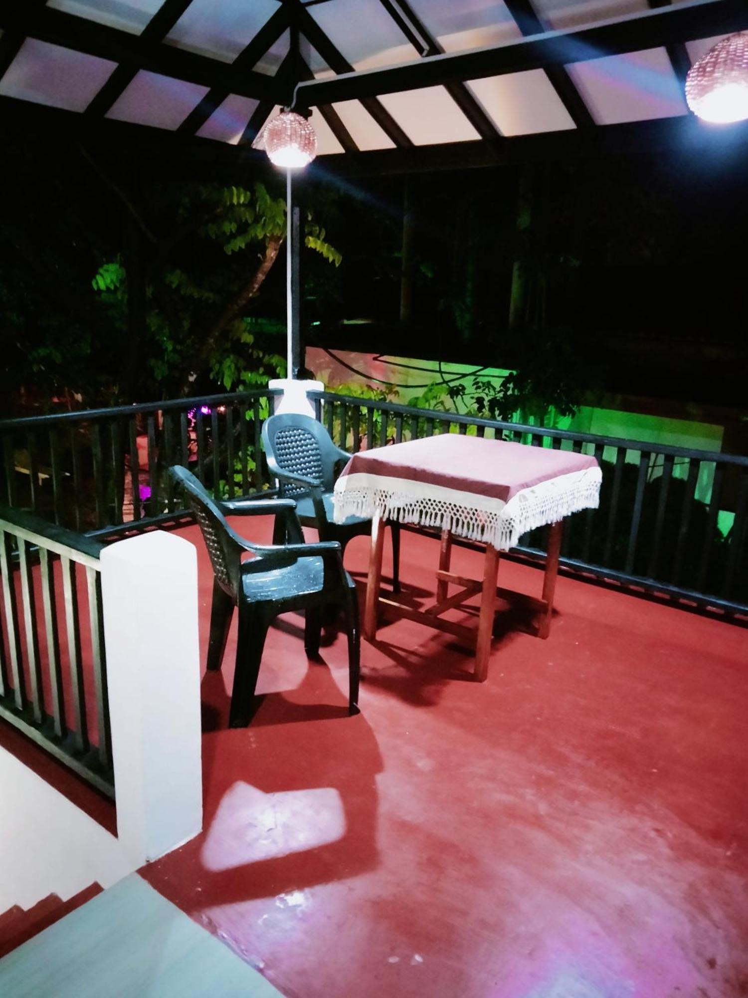 Sajana Ocean Hill Bed and Breakfast Mirissa Kamer foto