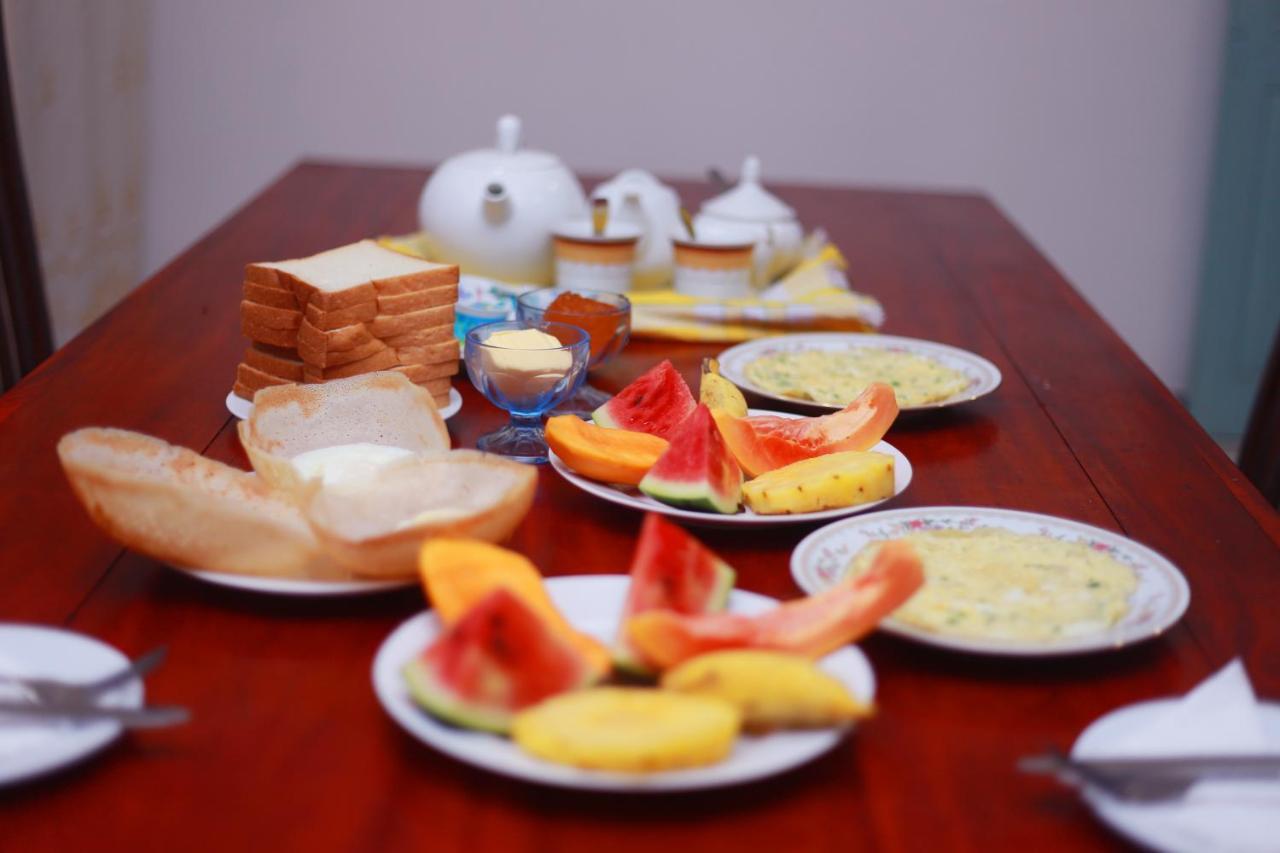 Sajana Ocean Hill Bed and Breakfast Mirissa Buitenkant foto